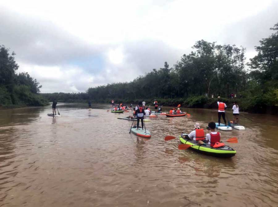 20 unit inflatable Stand Up Paddle Board (iSUP) dan Kayak mengarungi Sungai Way Kiri Tubaba - 1